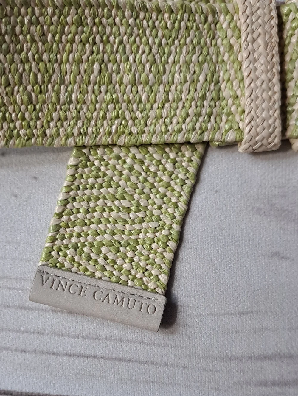 Vince Camuto Woven Green And Cream  Stretchy Belt Size Small
